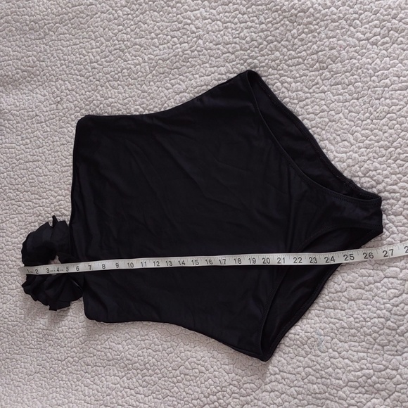 Loeffler Randall Size Large Petal One Shoulder Black Swimsuit - Picture 6 of 14